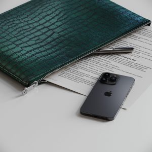 Vanto A4 Zip Pouch Verde Crocodile Leather